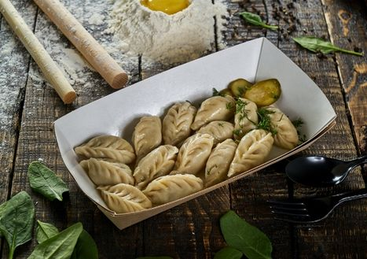 Пельмени с говядиной и квашеной капустой