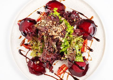 Салат свекольный сыром креметто