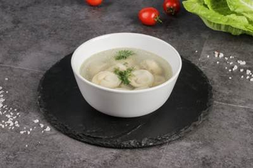 Пельмени с бульоном 