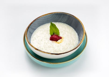 Каша рисовая с ягодами